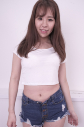 腹横筋が見えつつも適度にお肉も付いた真白わかなのおへそ周りがエロチックな件!!!!!