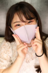 撮影に遅刻し、Dに見捨てられ、淡々とクシャミをさせられ、クシャミ顔が見える様に頭も固定された21歳まりなちゃん♥