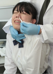 【鼻水マニア必見】桜庭うれあちゃんの号泣耳鼻科観察